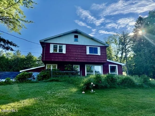 Photo of 28 Starcrest Drive