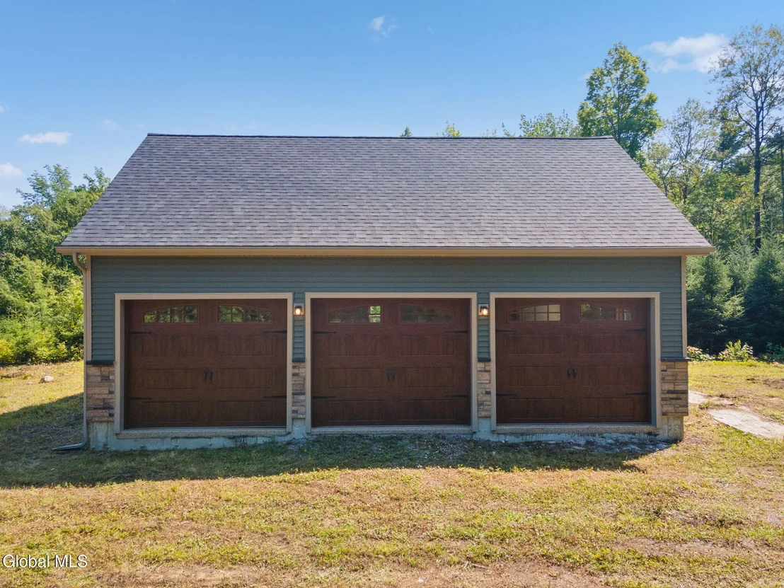 Photo of 5260 Hudson Road