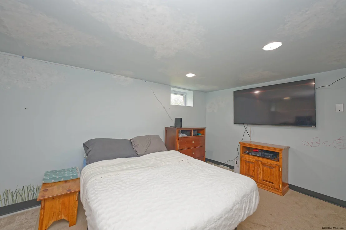 Photo of 115 1ST Street