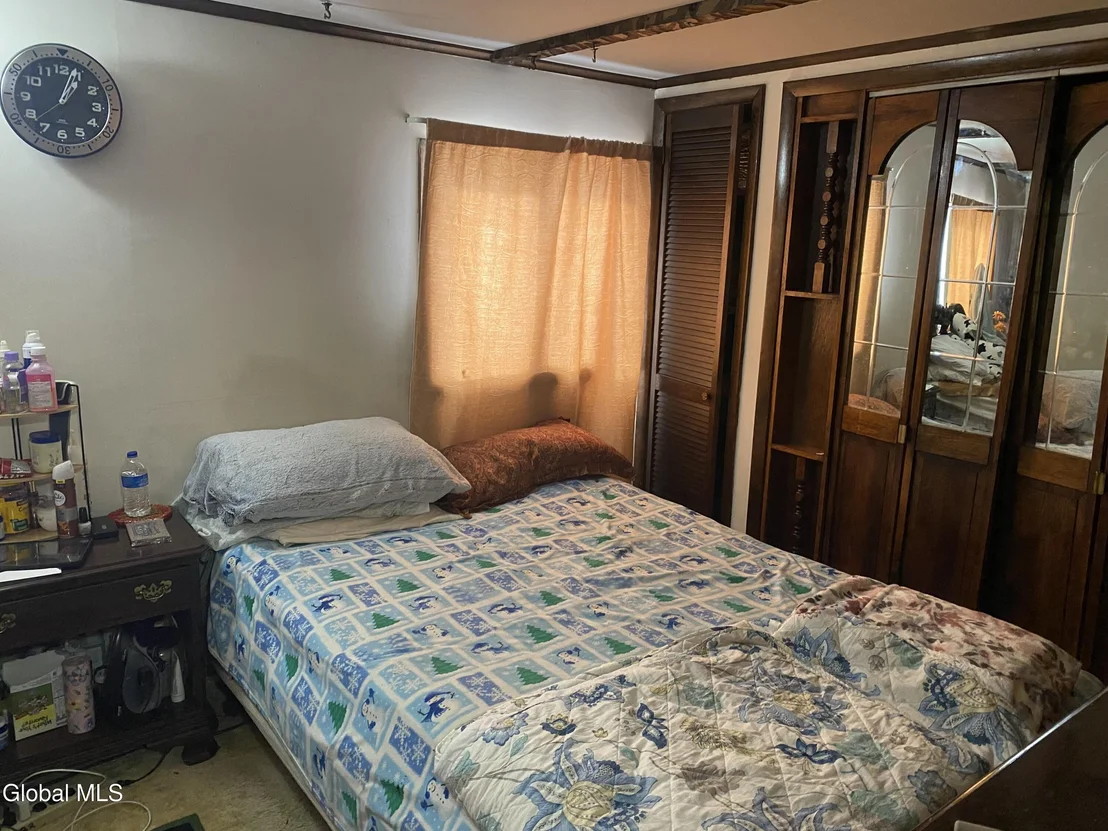 Photo of 817 Holland Road