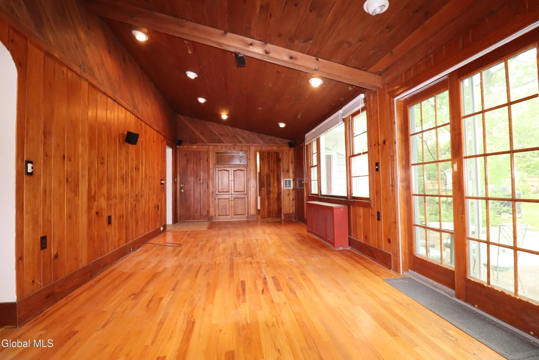 Photo of 2132 Niskayuna Drive