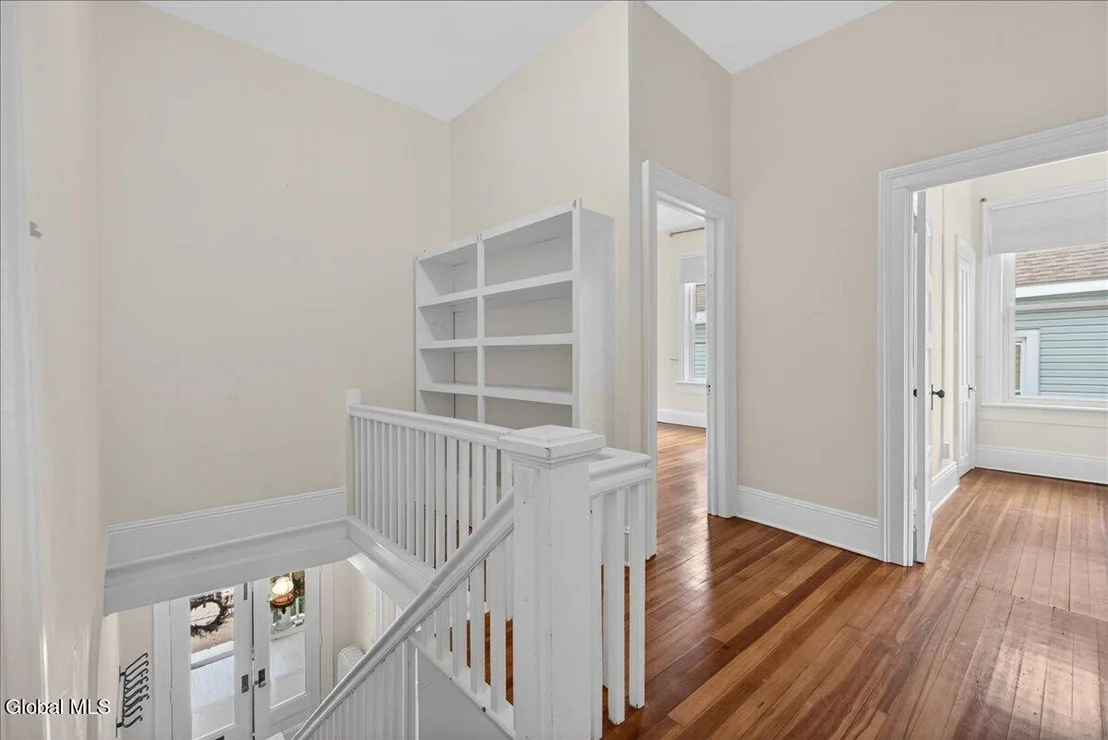 Photo of 121 Maple Avenue