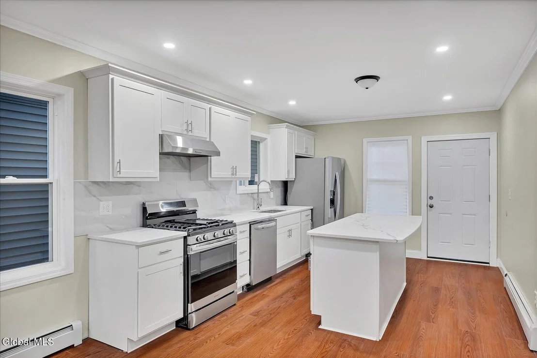 Photo of 27 Robinson Street