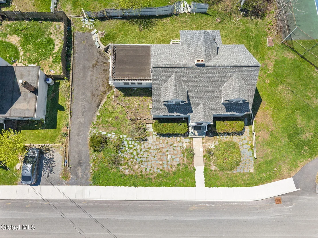 Photo of 137 Washington Avenue