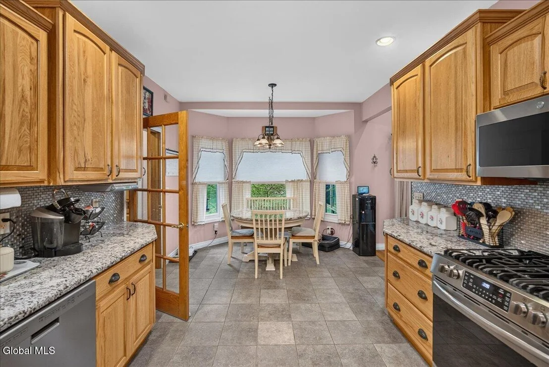 Photo of 74 Putnam Road