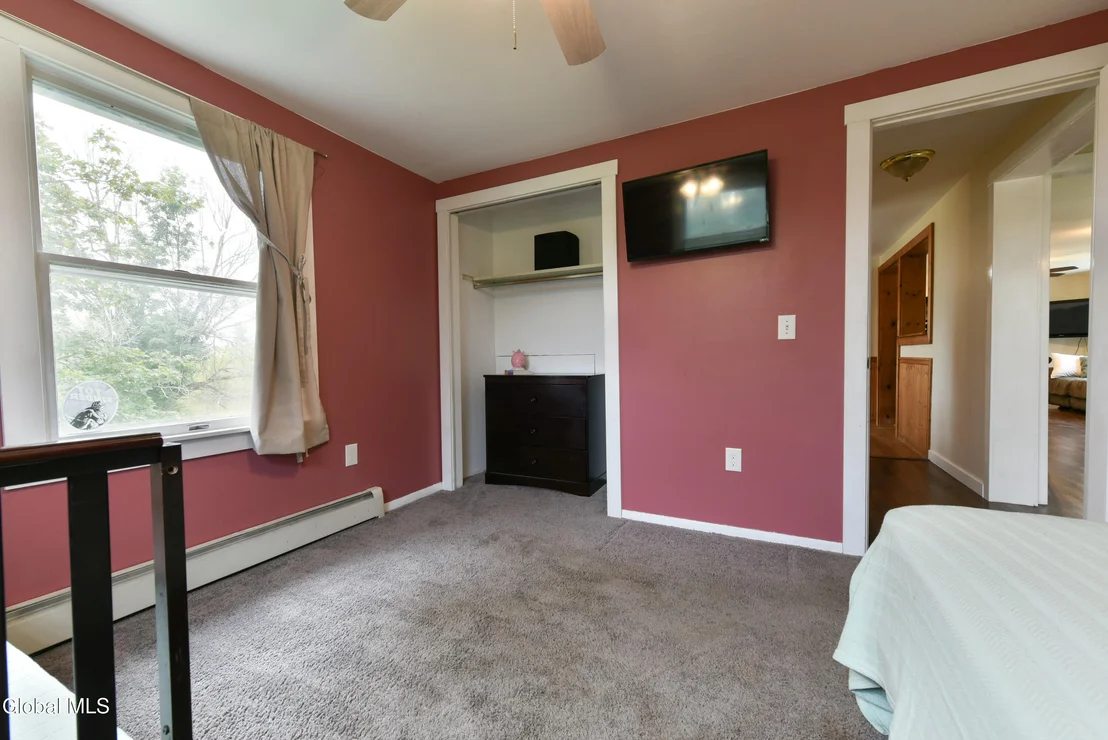 Photo of 455 Middle Road