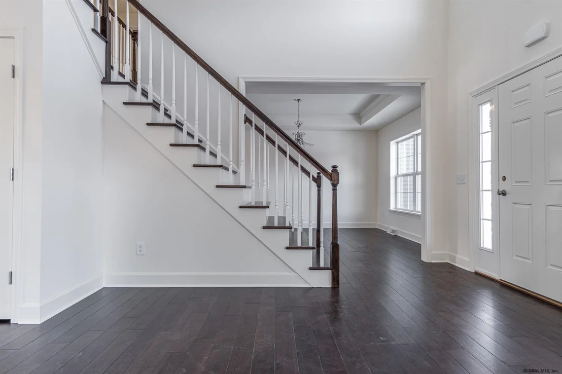 Photo of 23 PINE HOLLOW Drive