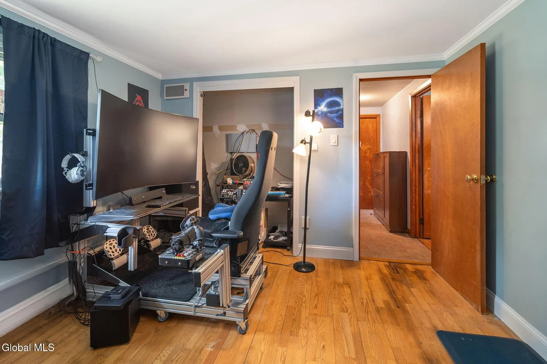 Photo of 1358 Maple Hill Road