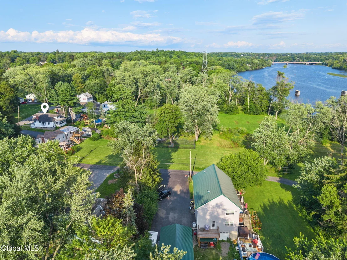 Photo of 246 Riverside Place