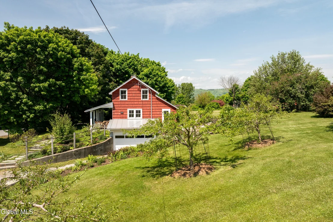 Photo of 1 Breezy Hill Road