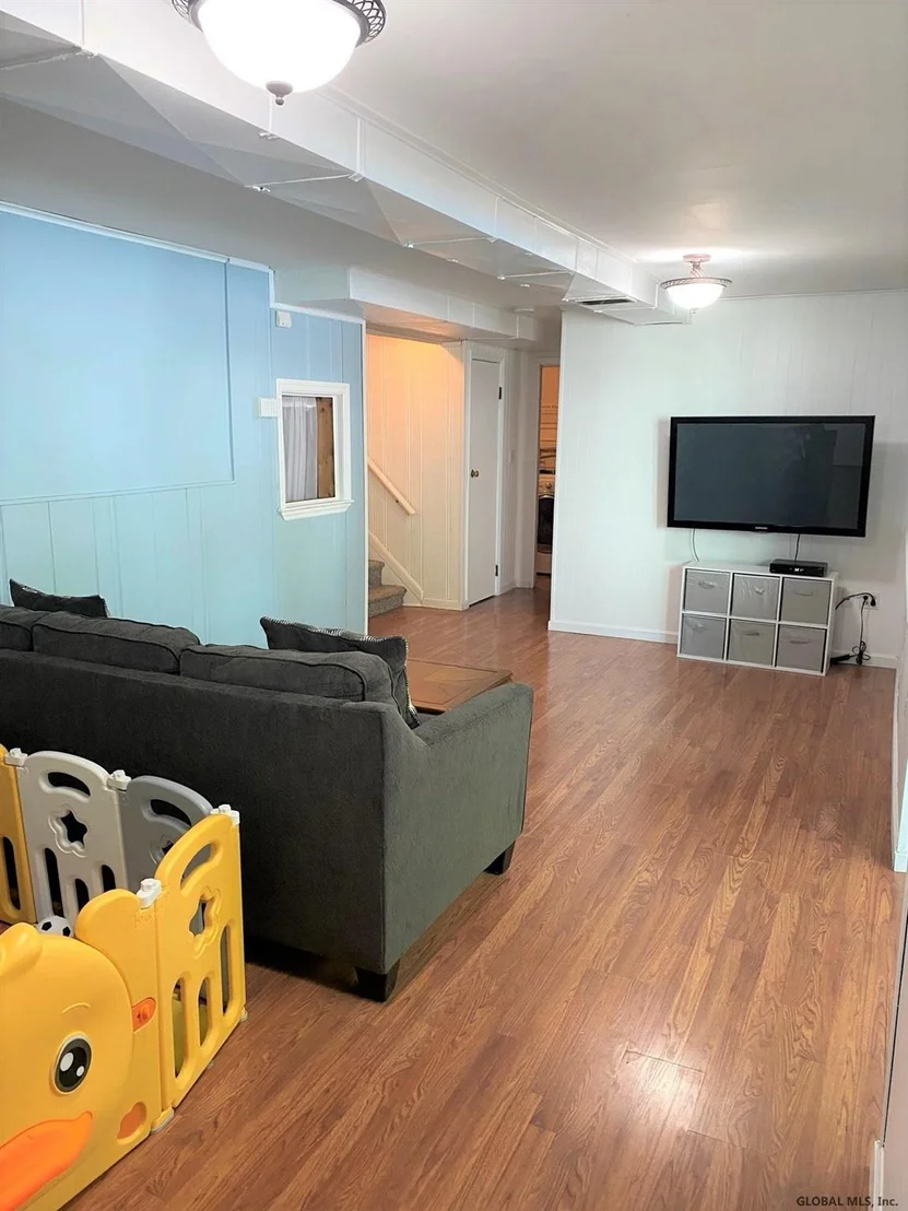 Photo of 4 JEAN Place