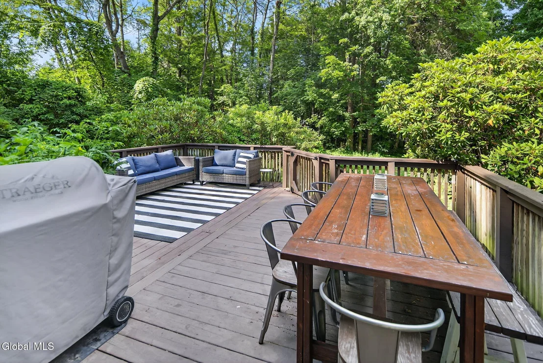 Photo of 72 Maple Road