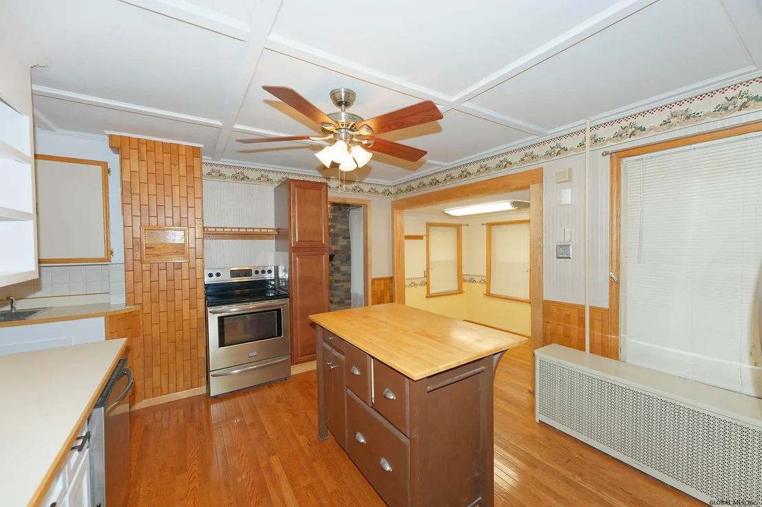 Photo of 2 FRANK Street