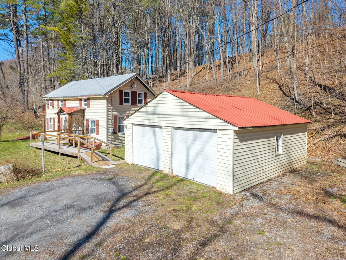 Photo of 969 Gates Hill Road