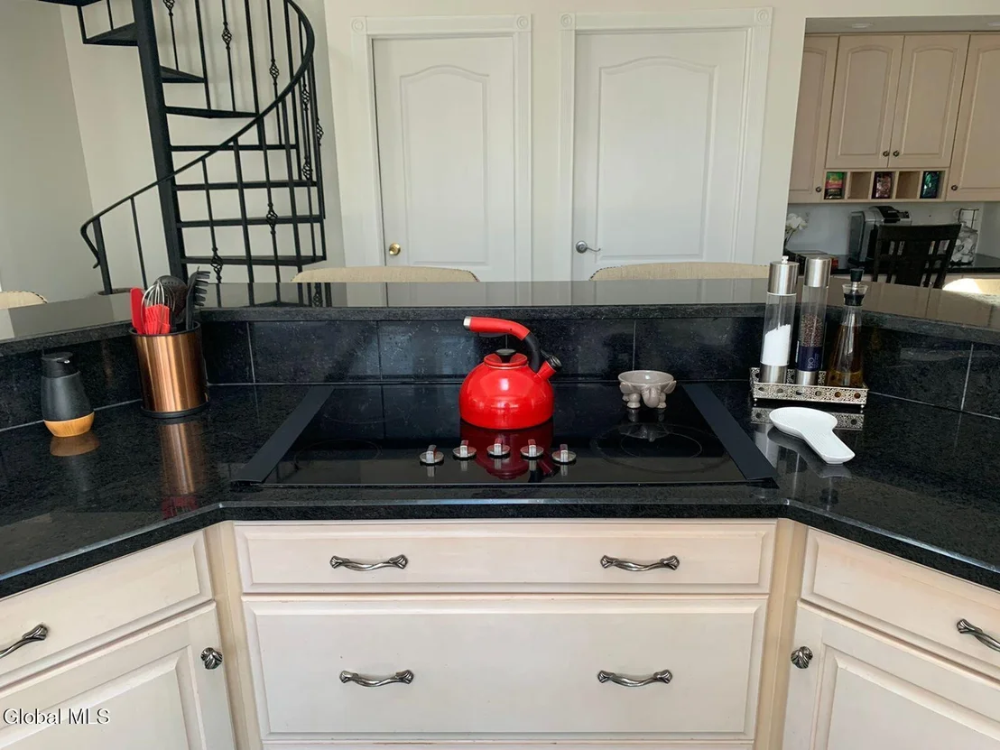 Photo of 2820 Balltown Road