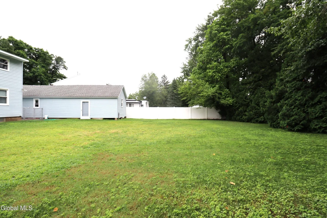 Photo of 2896 W Lydius Street