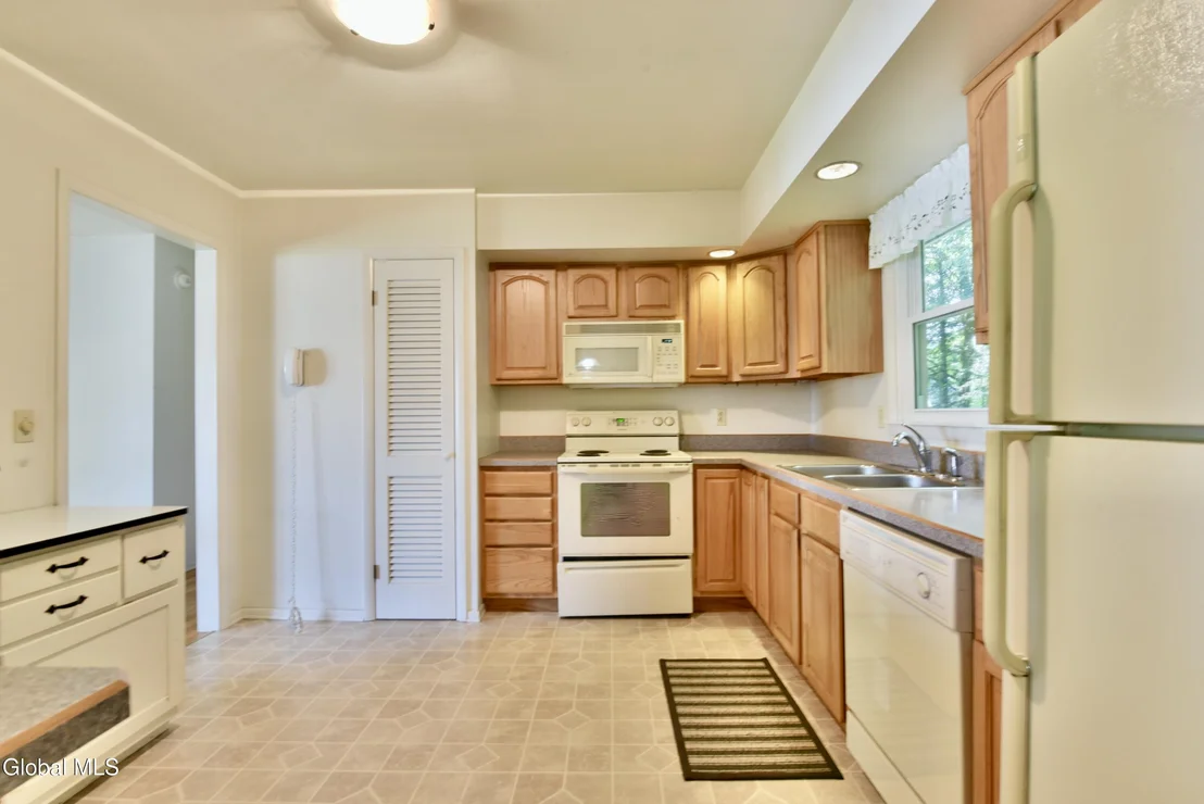 Photo of 4 Cedar Court