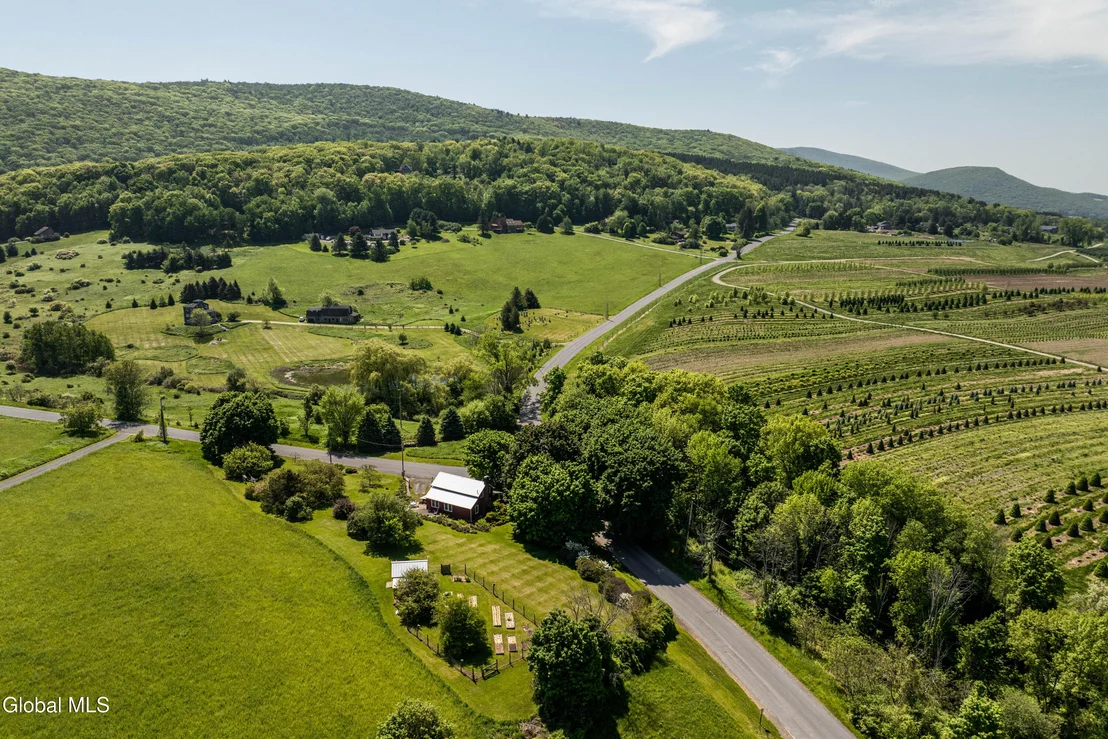 Photo of 1 Breezy Hill Road