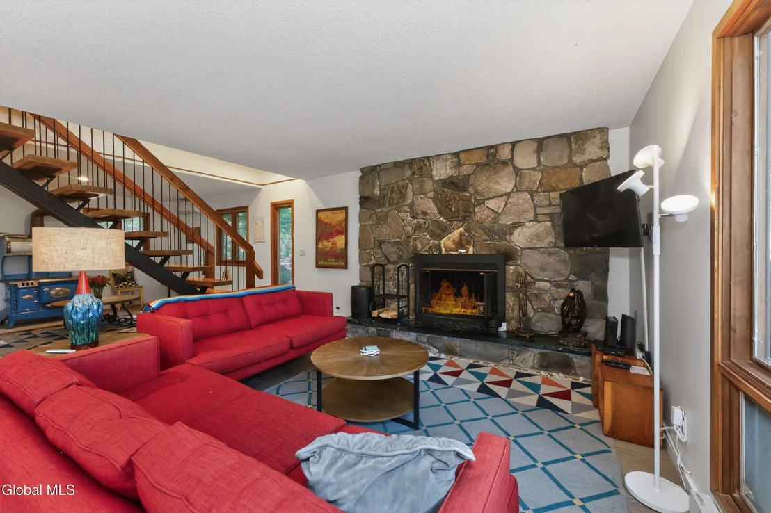 Photo of 55 Lakeview Drive