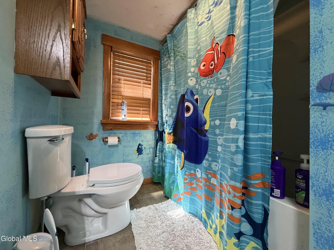 Photo of 24 Lakeview Avenue