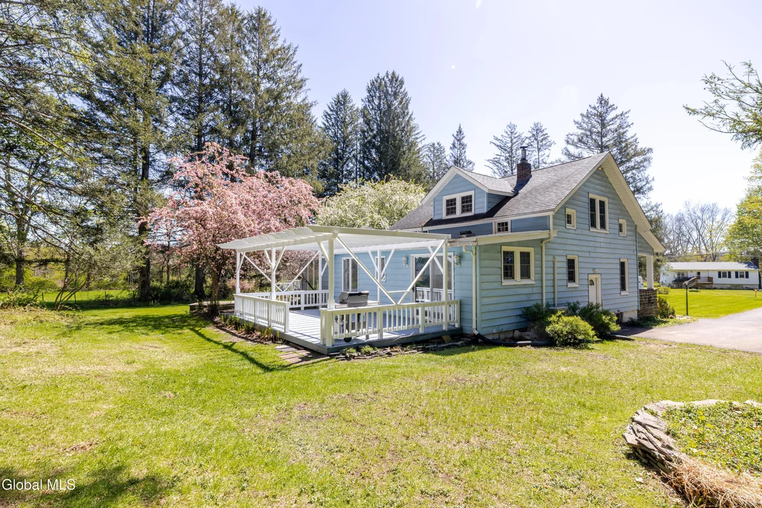 Photo of 330 Pine Bush Road