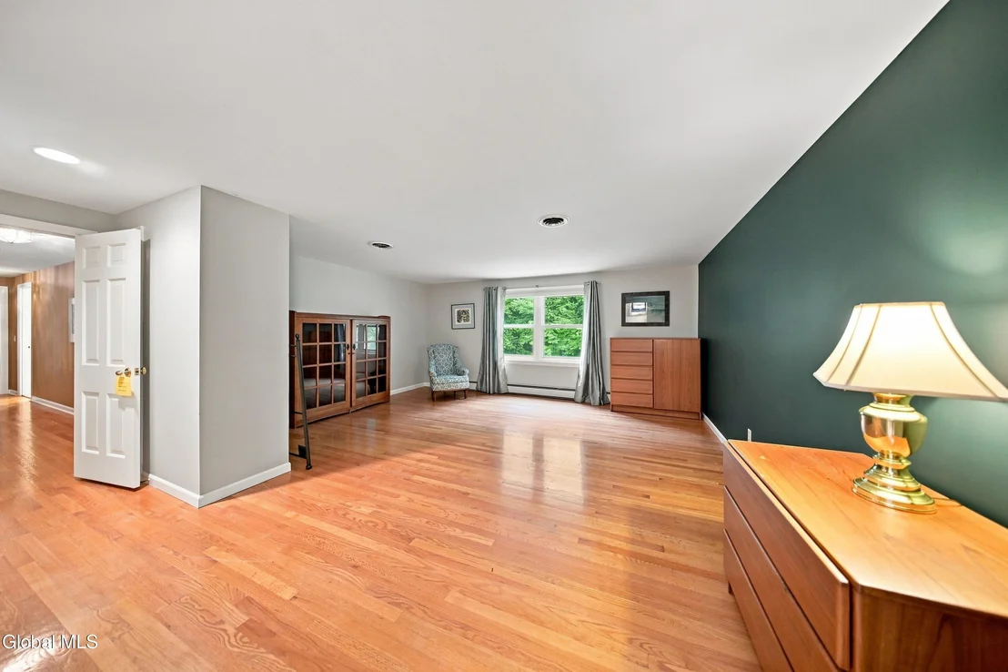 Photo of 7 Macaffer Drive