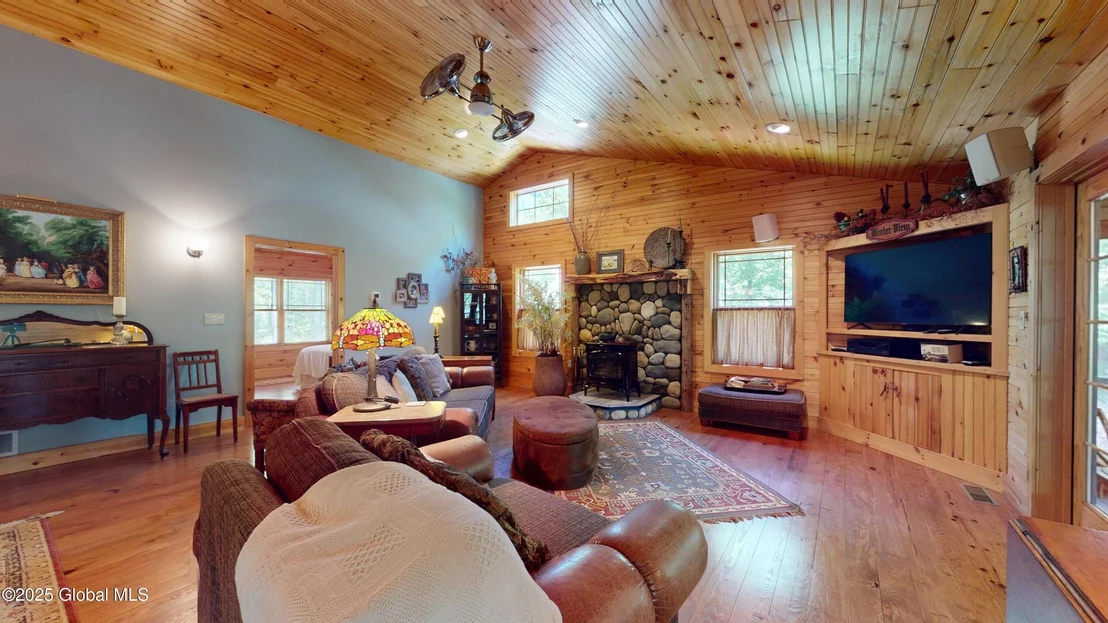 Photo of 44 Overbrook Road