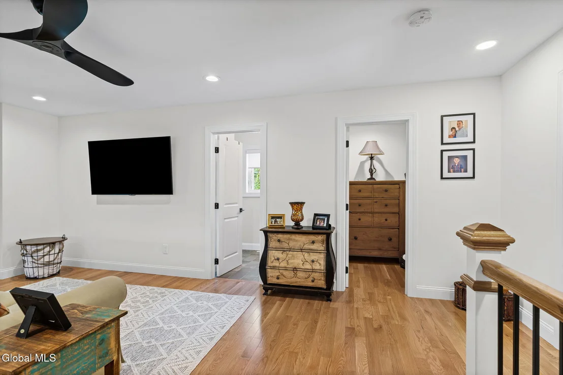 Photo of 1 Londonderry Way