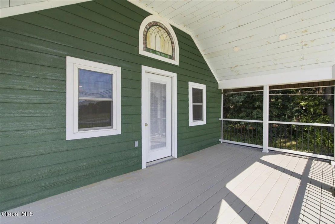 Photo of 335 Maple Road