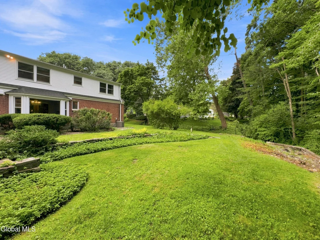 Photo of 7 Macaffer Drive