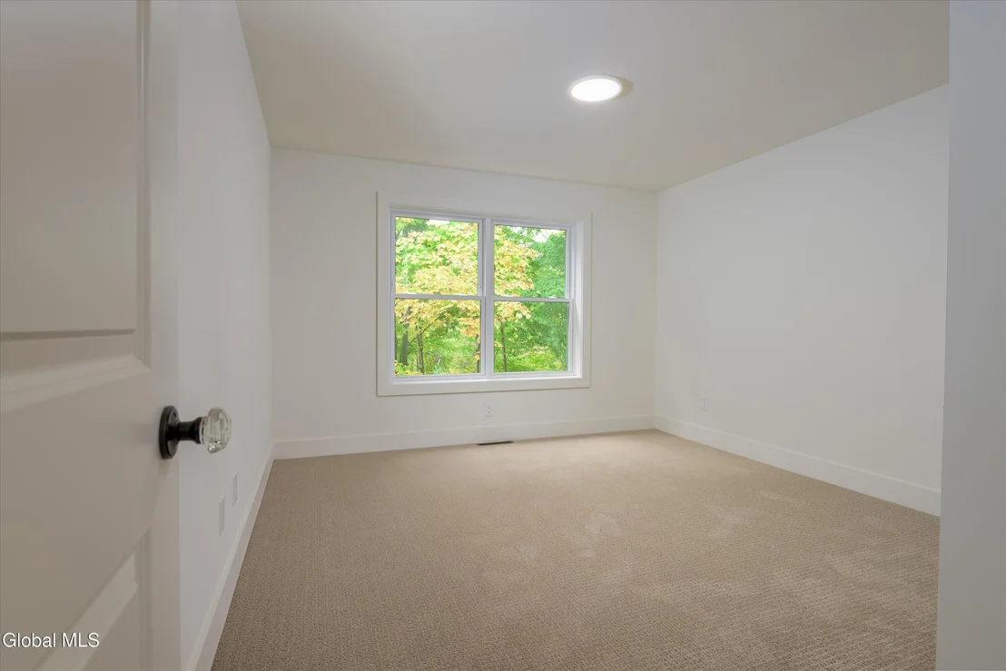 Photo of 1737 Crescent Road
