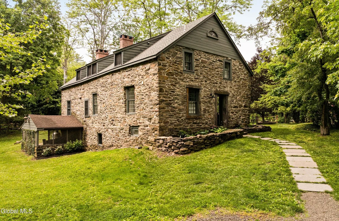 Photo of 204 Ashokan Road