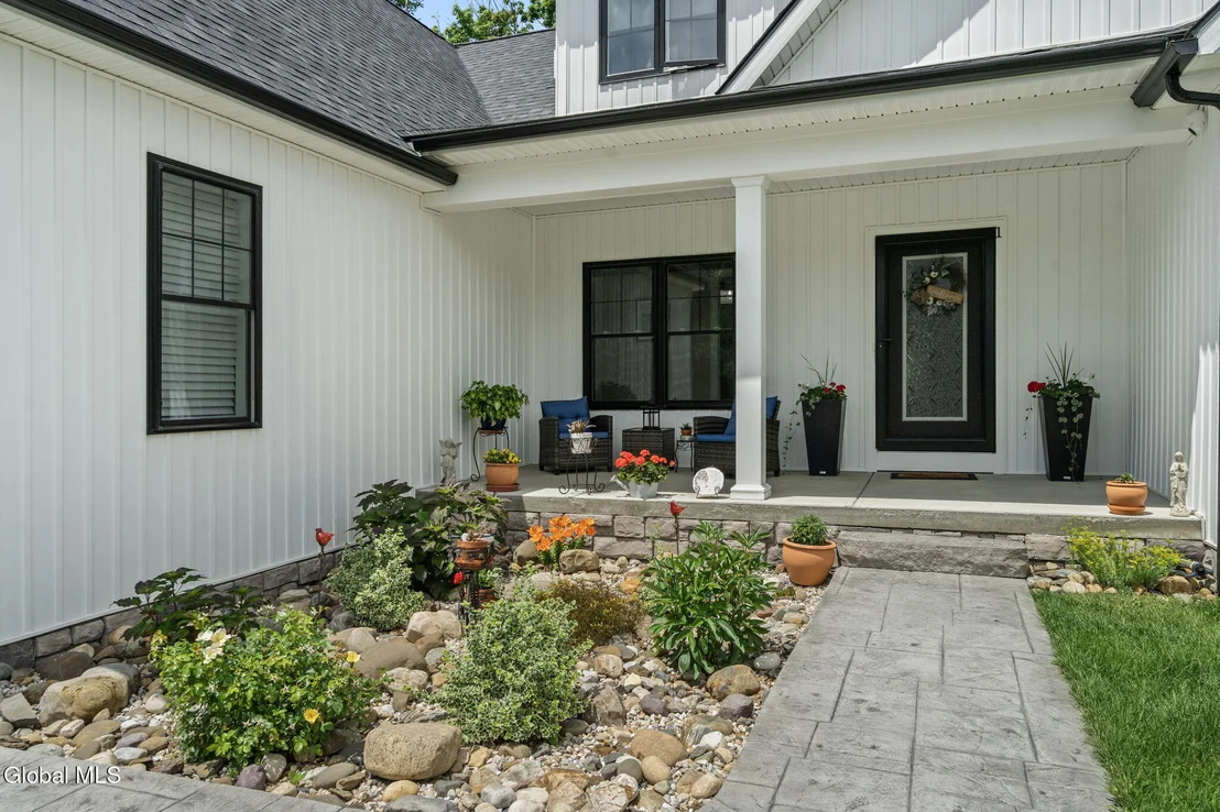 Photo of 1 Londonderry Way