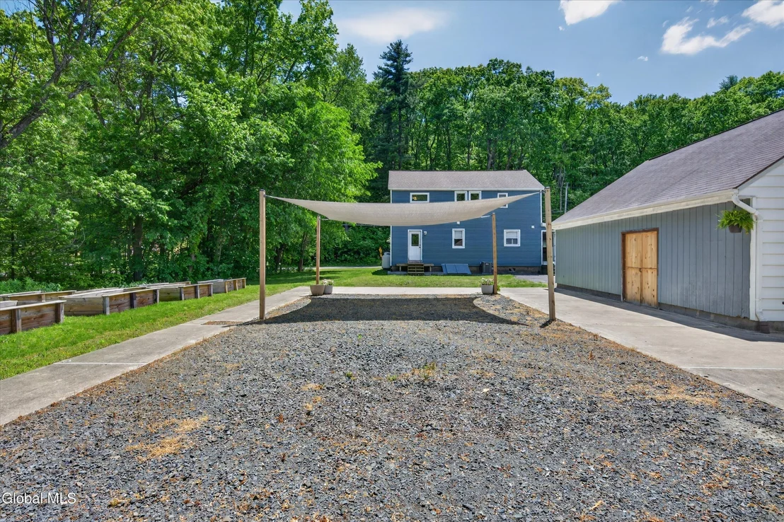 Photo of 162 Clamsteam Road