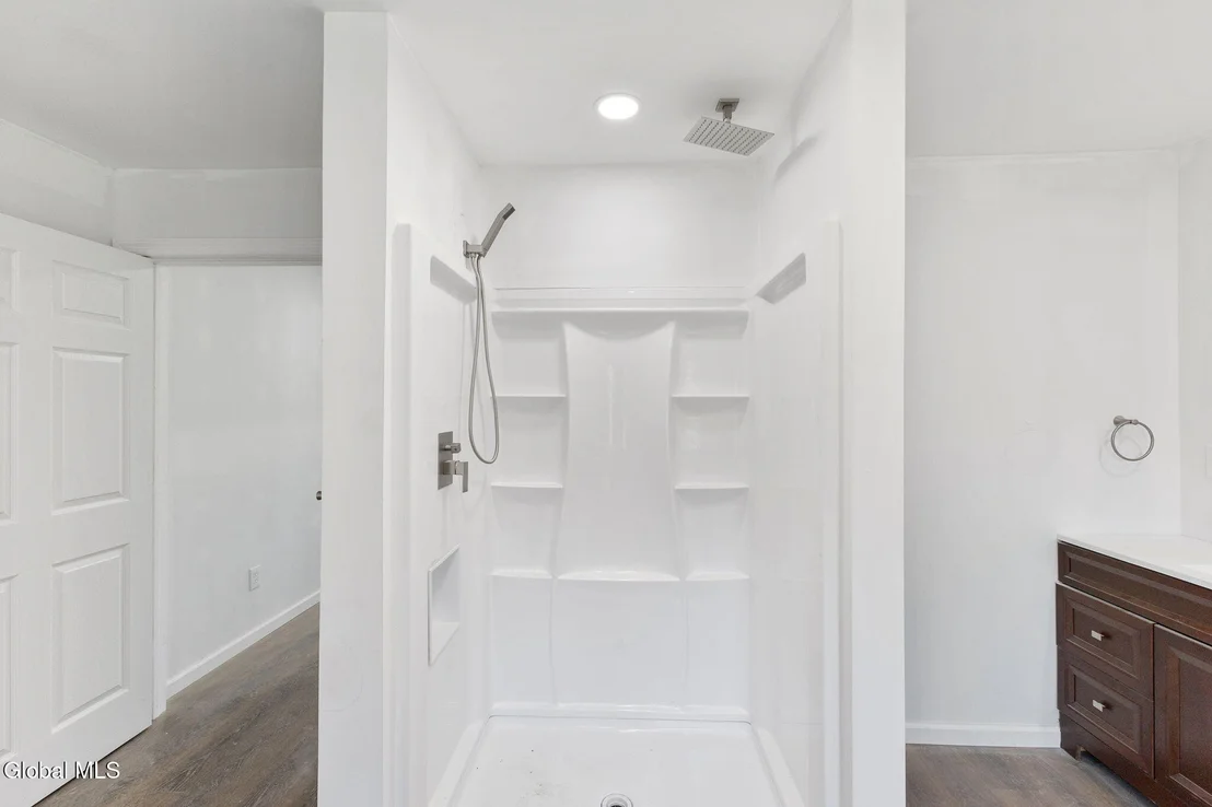 Photo of 5 White Road