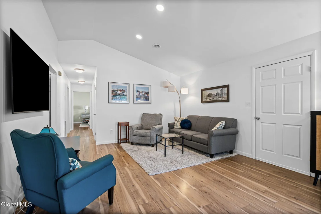 Photo of 702 Cambridge Manor Drive
