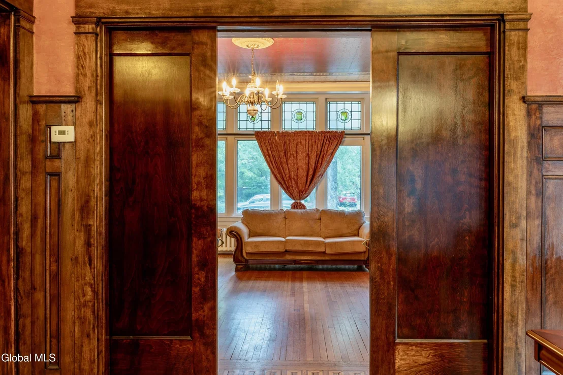 Photo of 6 Morris Avenue