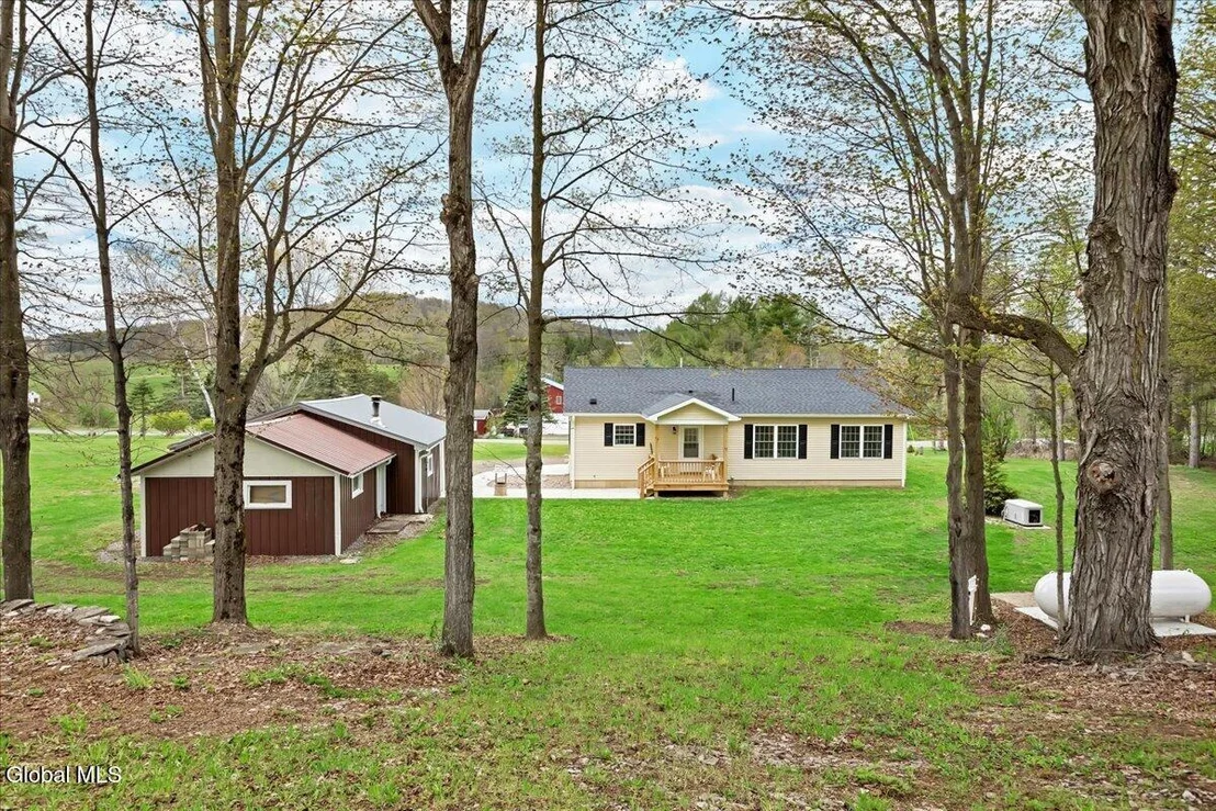 Photo of 2120 County Highway 31