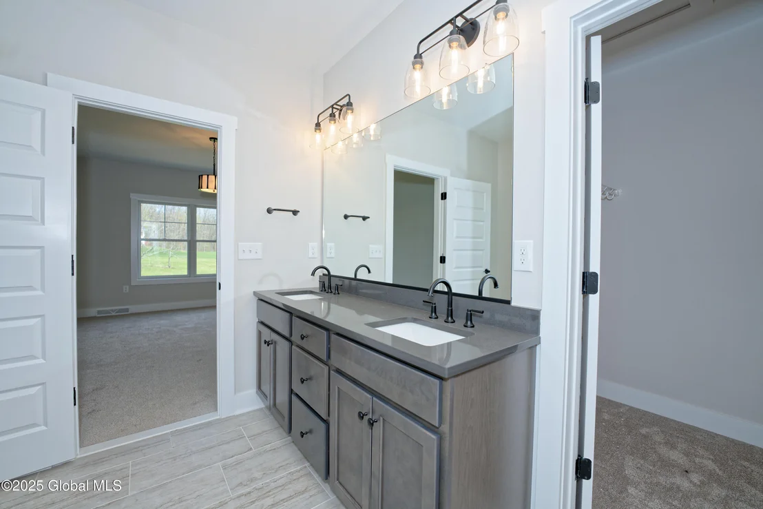 Photo of 2802 Phillips Road