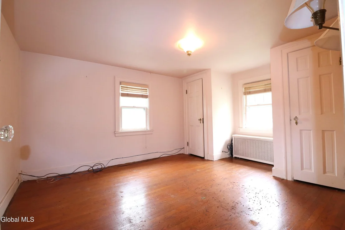 Photo of 2132 Niskayuna Drive
