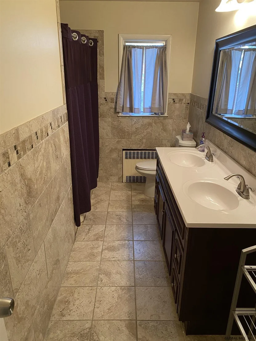 Photo of 120 SHAKER Road