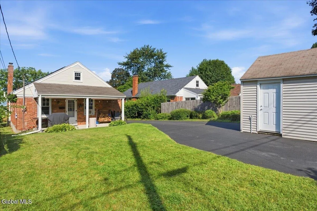 Photo of 8 Center View Drive