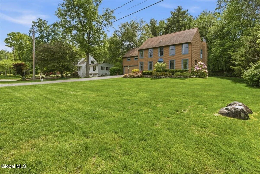 Photo of 908 Mohegan Road