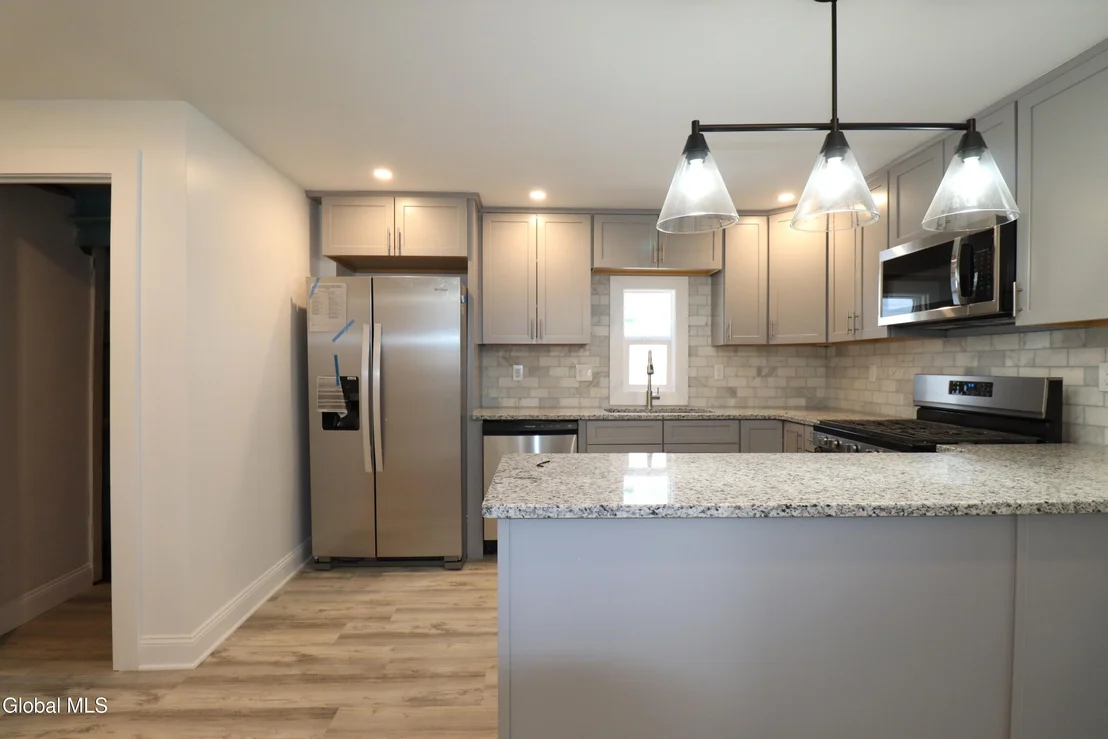 Photo of 417 Eleanor Street