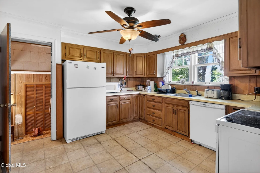 Photo of 2232 Balltown Road