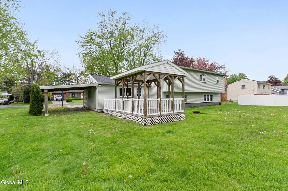 Photo of 16 Ridgewood Lane