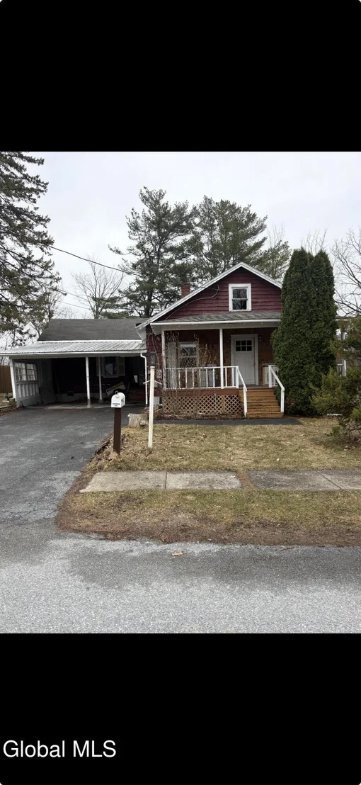 Photo of 26 3rd Avenue