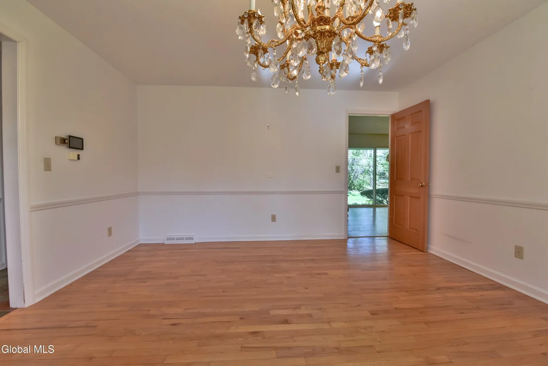 Photo of 1205 Viewmont Drive