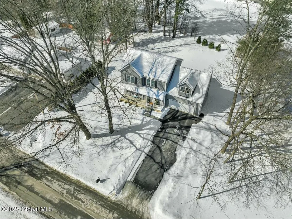 Photo of 9 Lynn Drive