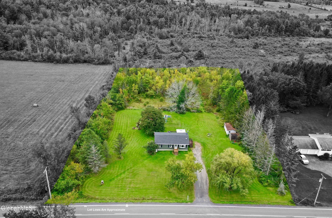 Photo of 455 Middle Road